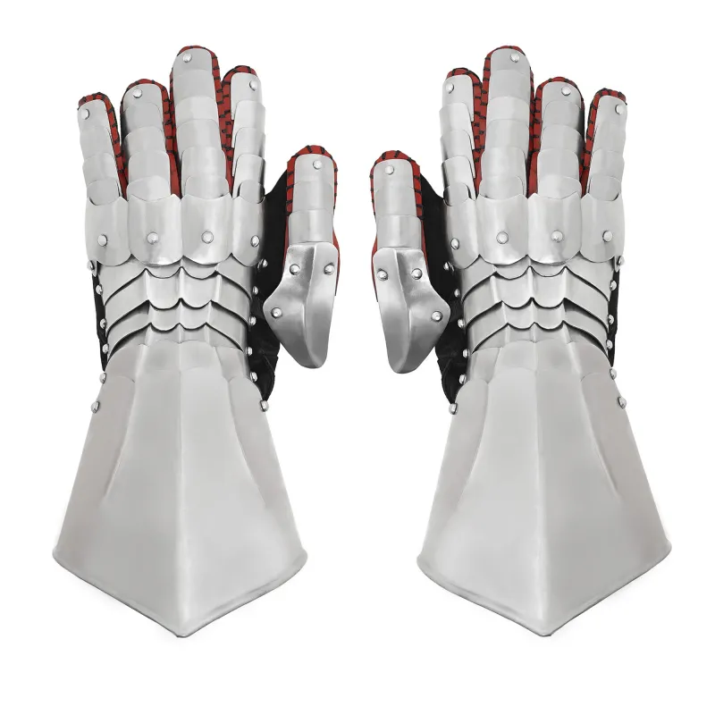 Gantelets de cuirassier de la fin du Moyen Âge