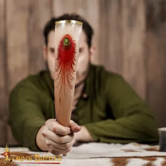 Corne à boire avec motifs brillants