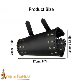 Brassards en cuir cloutées