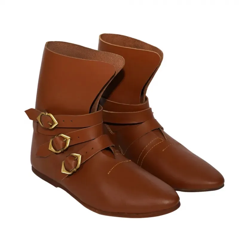Bottes à boucles de la fin du Moyen Âge