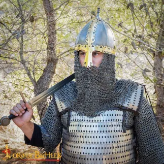 Casque Viking Varangyan Rus Slav Gnezdovo du 10e siècle