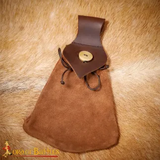 Pochette de ceinture médiévale en cuir avec fermeture à bouton en corne véritable