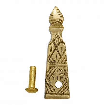 Embout de ceinture médiéval en laiton massif pur