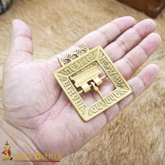 Boucle en laiton massif du XVe siècle, accessoire en cuir