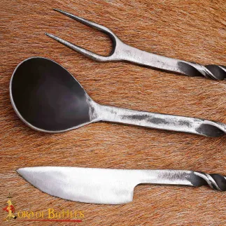 Ensemble de couverts rustiques forgés à la main