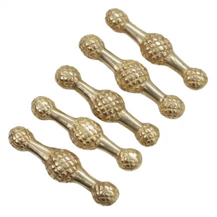 Ensemble de 5 montures médiévales en cuir et laiton massif pur