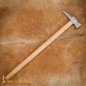 Marteau de guerre médiéval – Tête en acier à haute teneur en carbone forgée à la main avec manche en bois Marteau de guerre médiéval – Tête en acier à haute teneur en carbone forgée à la main avec manche en bois