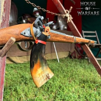 Poire à poudre en corne  du Moyen Âge