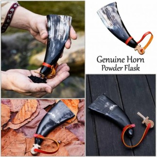 Poire à poudre en corne  du Moyen Âge