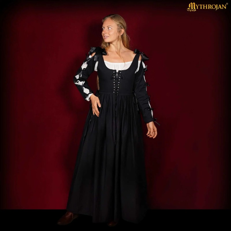Robe Renaissance en coton avec chemisier – La grâce et le confort d’une noble femme