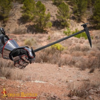 Marteau de guerre à bec de corbeau forgé à la main, fin du Moyen Âge