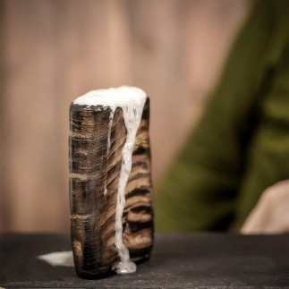 Ensemble de 2 verres à liqueur médiévaux en corne de viking, fabriqués à la main en véritable corne de buffle.