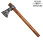 Hache viking de reconstitution, prête au combat, trempée
