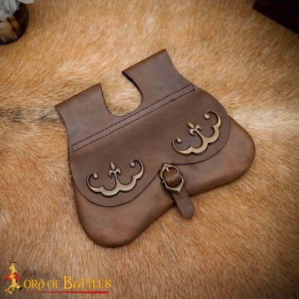 Bourse du XVe siècle ornée de montures en laiton antique en forme de fleur de lys