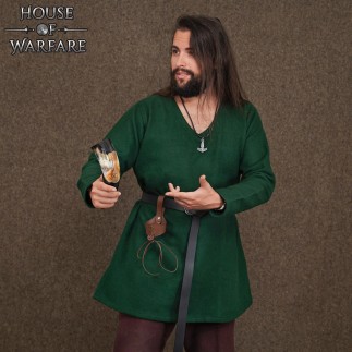 Corne à boire authentique avec Mjöllnir sculpté à la main