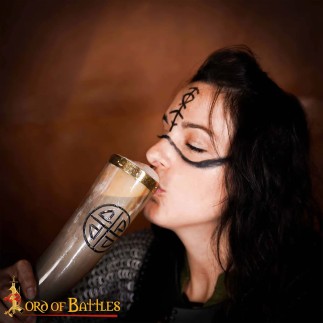 Corne à boire viking 300-400 ml, fabriquée artisanalement en véritable corne de bœuf