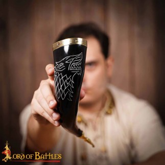 Corne à boire Fenrir Wolf 300-400 ml avec garnitures en laiton pur, fabriquée artisanalement en véritable corne de bœuf.