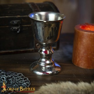 Petit gobelet / calice de cérémonie médiéval