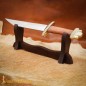 Support à un niveau en bois dur véritable, fabriqué à la main, pour épées et haches Support à un niveau en bois dur véritable, fabriqué à la main, pour épées et haches