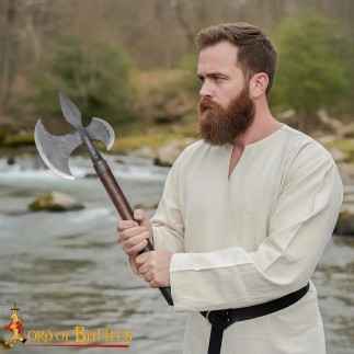 Hache médiévale fantastique inspirée des hallebardes de la fin du Moyen Âge