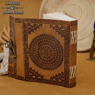 Journal médiéval en cuir avec fermoir et papier à reliure