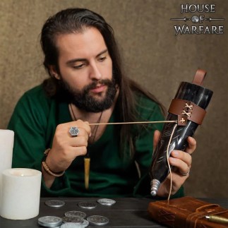 Corne à boire authentique avec étui en cuir