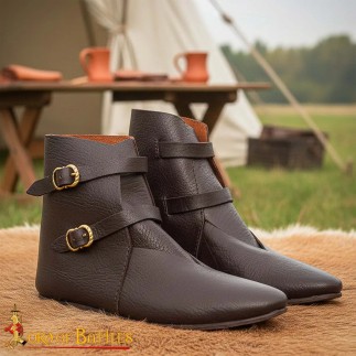 Bottines médiévales – Chaussures en cuir fabriquées à la main avec fermetures à boucles en laiton