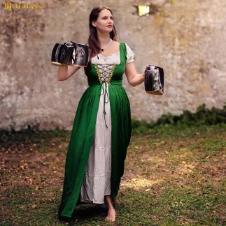 Ensemble médiéval irlandais composé d'une robe de dessus et d'une chemise brodée