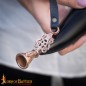 Véritable corne d'appel viking / Gjallarhorn avec embouchure en bronze finement ouvragé, moulée à la cire perdue