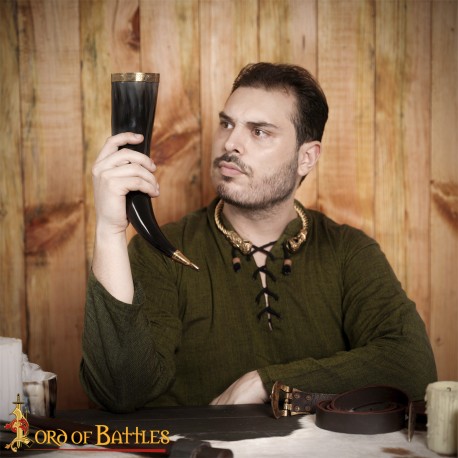 Corne à boire viking médiévale avec garnitures en laiton, véritable corne de bœuf fabriquée à la main Corne à boire viking médiévale avec garnitures en laiton, véritable corne de bœuf fabriquée à la main